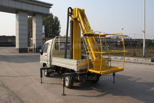 點擊查看詳細信息<br>標題：小型電動高空作業車 閱讀次數：3038