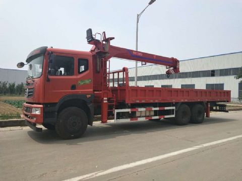 點擊查看詳細信息<br>標題：12噸東風隨車吊 閱讀次數：1607
